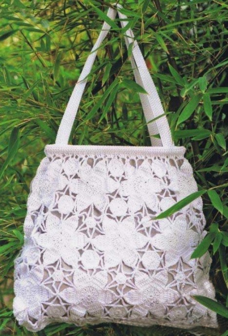 Relief Crochet Bag with Flowers Relief Crochet Bag with Flowers