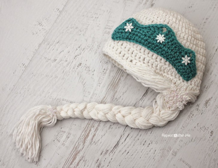 ​Snowqueen Crochet Hat Crown