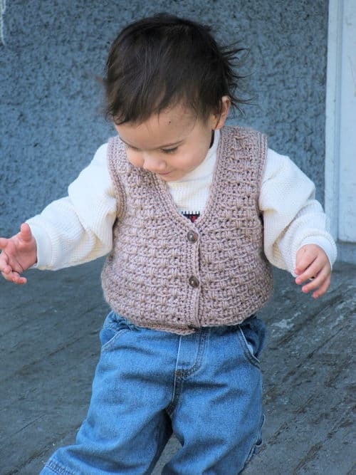 ​Crochet Boy’s Vest