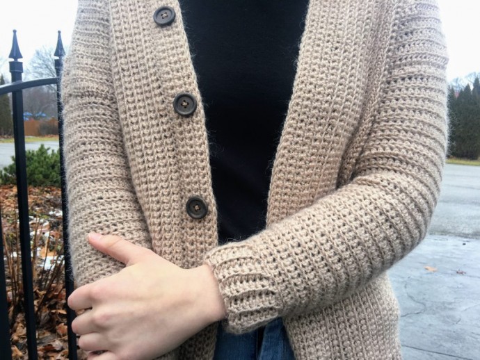 Complete Crocheted Sweater Pattern with Detailed Instructions for All Sizes Complete Crocheted Sweater Pattern with Detailed Instructions for All Sizes