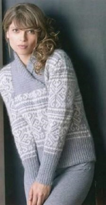 ​Knit Sweater with Jacquard Pattern