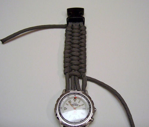 Step-by-Step Guide to Creating a Paracord Watchband for Ultimate Style Step-by-Step Guide to Creating a Paracord Watchband for Ultimate Style
