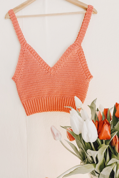 ​Basic Crochet Crop Top