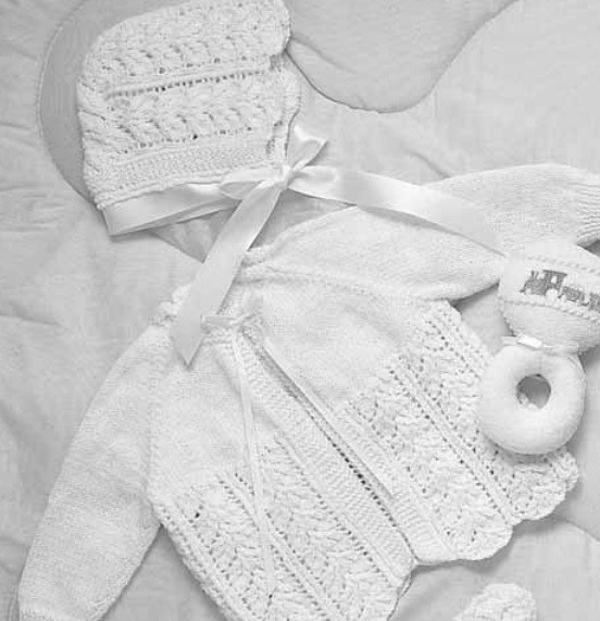 Helping our users. ​Knit Baby Layette.