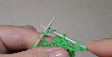Detailed Knitting Pattern for a Unique Texture Creation Detailed Knitting Pattern for a Unique Texture Creation