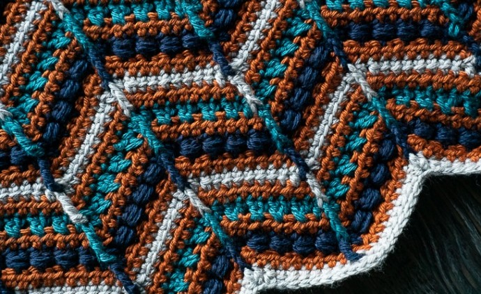 Helping our users. ​Chevron Crochet Blanket.