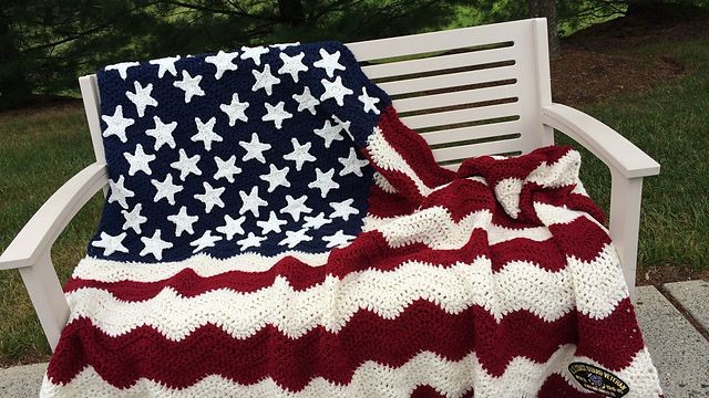 Inspiration. American Flag in Crochet Things.