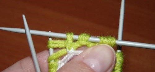 Complete Knitting Instructions for a Beautiful Hat Using Light-Green Yarn Complete Knitting Instructions for a Beautiful Hat Using Light-Green Yarn