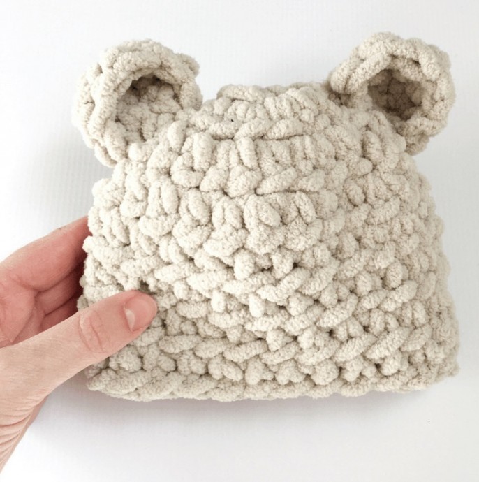 Helping our users. Fluffy Crochet Bear Hat.