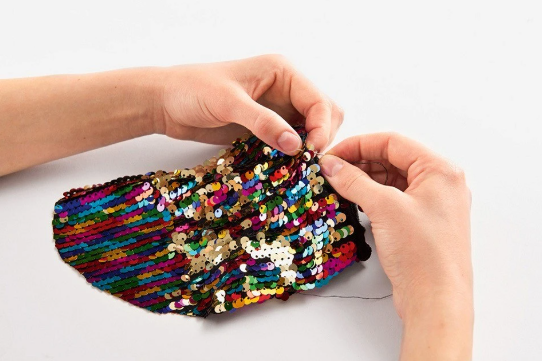 How to Decorate T-Shirt with Sequins How to Decorate T-Shirt with Sequins