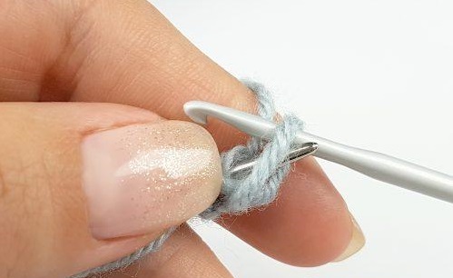 ​Cable Stitches Cast