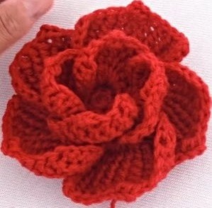 Helping our users. ​Crochet Volume Rose.