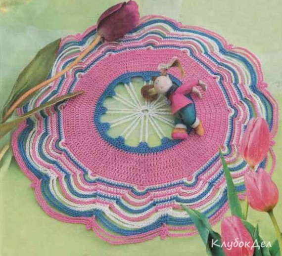 ​Crochet Pink Shades Doily