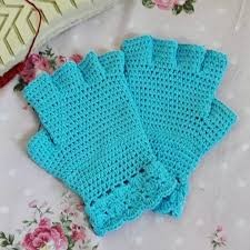 Inspiration. Crochet Fingerless Gloves.