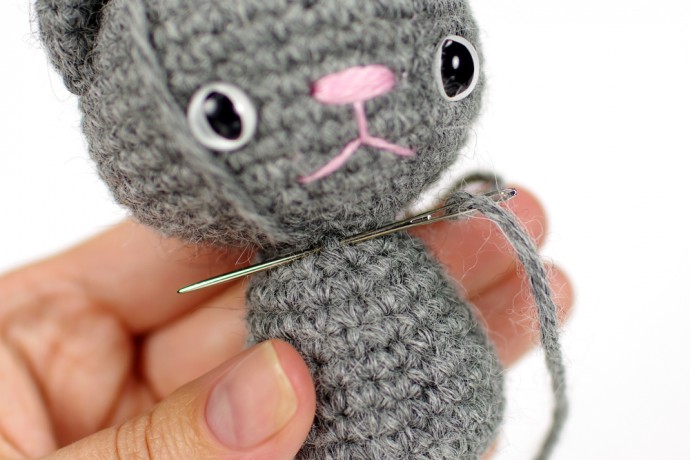 Helping our users. ​Crochet Amigurumi Cat.