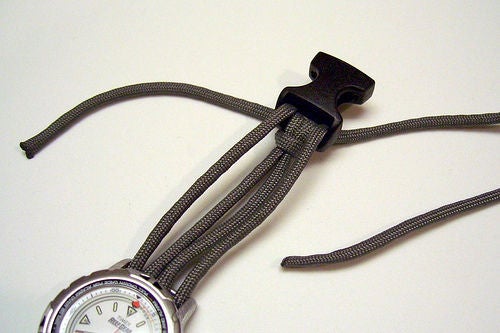Step-by-Step Guide to Creating a Paracord Watchband for Ultimate Style Step-by-Step Guide to Creating a Paracord Watchband for Ultimate Style