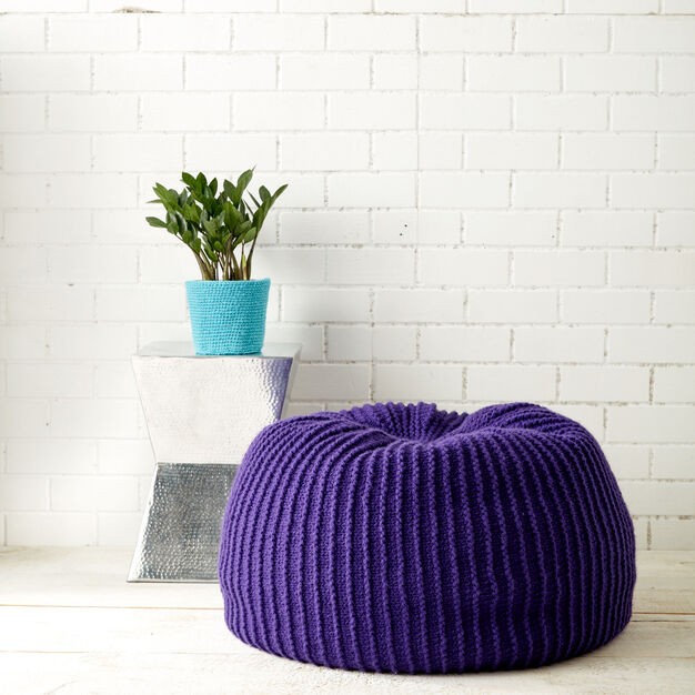 ​Simple Knit Pouf