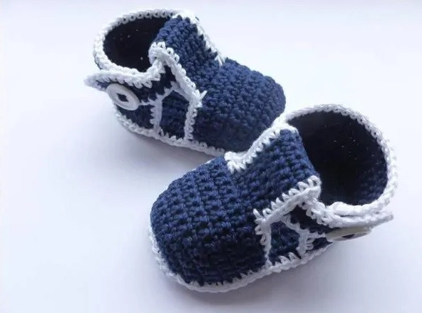 ​Helping our users. Crochet Baby Summer Boots.