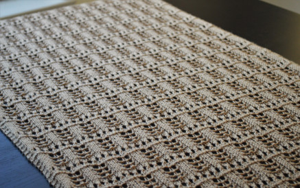 ​Vintage Elegant Knitted Shawl