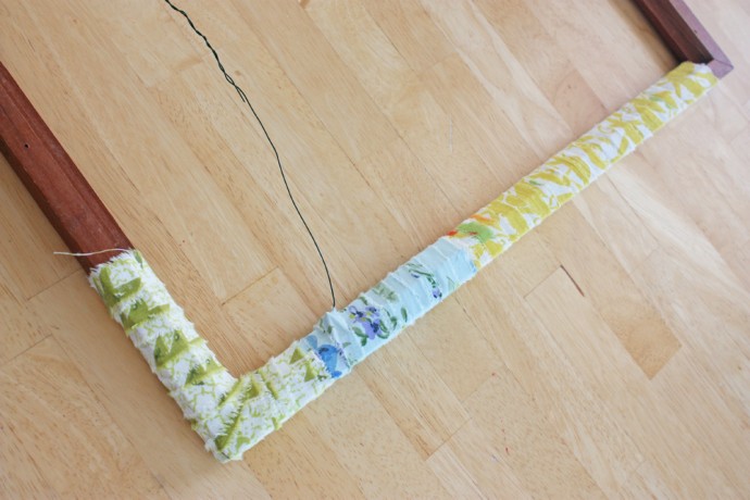 Creative DIY Picture Frame Customization Using Cotton Fabric Strips Creative DIY Picture Frame Customization Using Cotton Fabric Strips