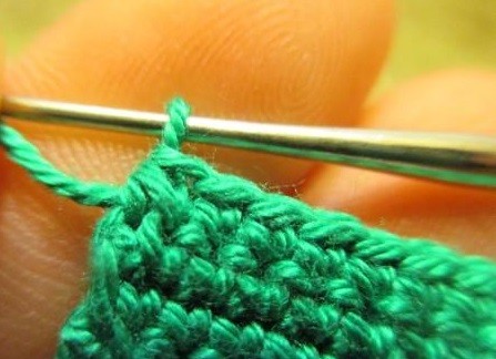 How to Decrease or Increase Stitches With Crochet Hook