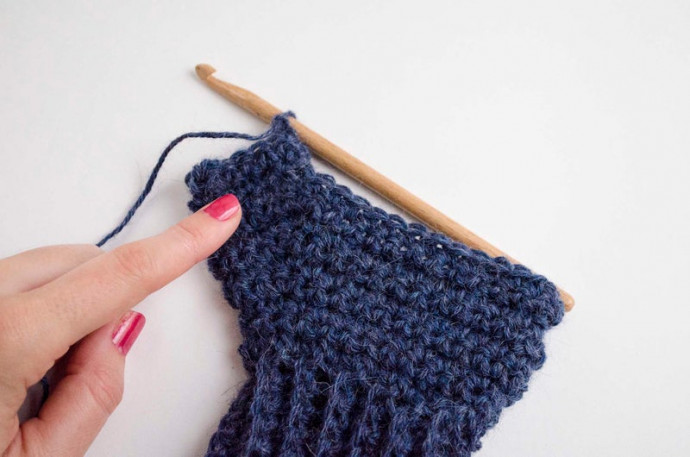 ​Simple Crochet Mitts for Children