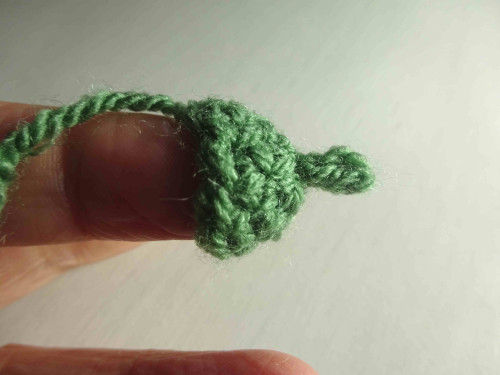 Crafting Beautiful Crochet Leaves and Acorns: A Step-by-Step Guide Crafting Beautiful Crochet Leaves and Acorns: A Step-by-Step Guide