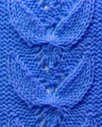 ​Knit Flower with Leaves Stitch