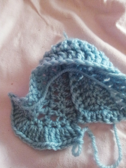 Helping our users. ​Crochet Elsa Cape for Baby Girl.