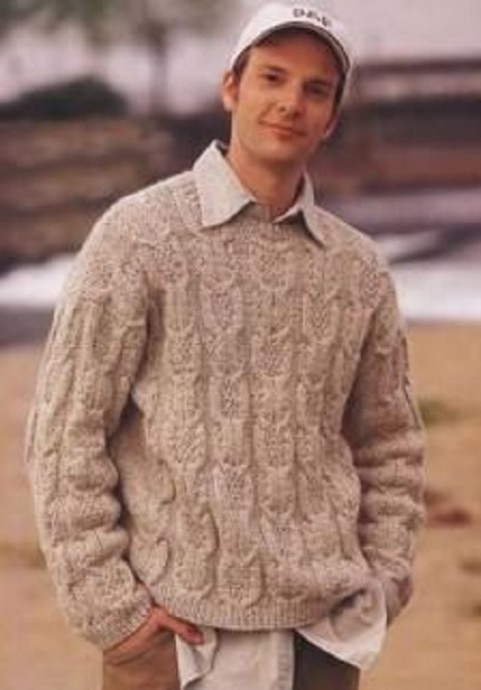 ​Knit Men’s Pullover with Cables