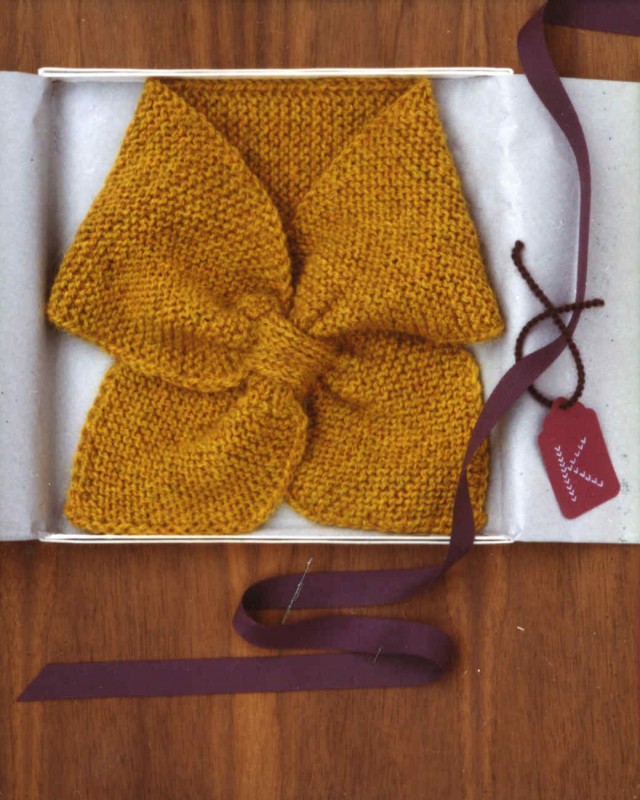 Helping Gillh57. ​Neck-Tie Knit Scarf.