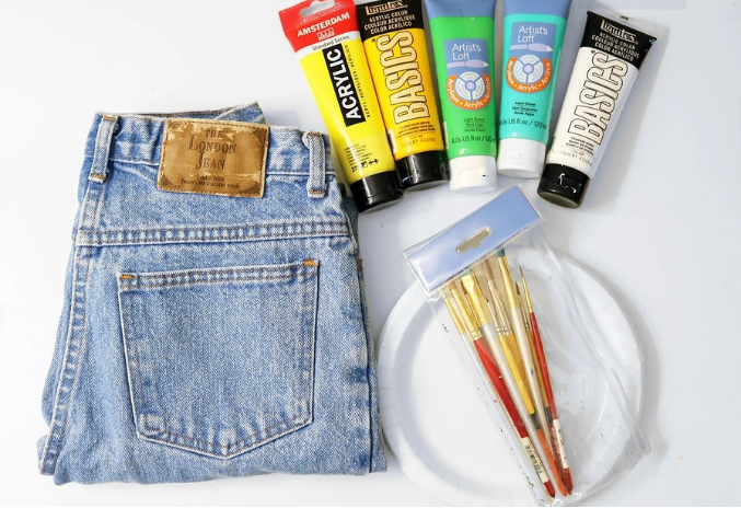 ​How to Make Stylish Jeans with Painting