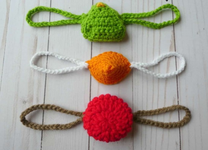 Helping our users. ​Three Variants of Crochet Nose Warmers.