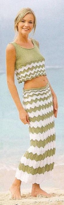 Knit Suit of Top and Skirt Knit Suit of Top and Skirt