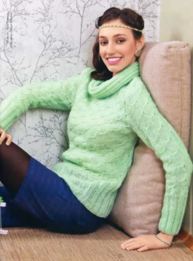 ​Apple-Green Knit Pullover
