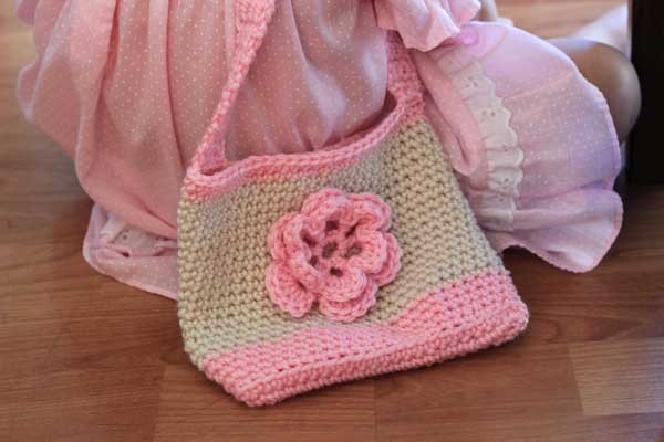 Helping our users. Small Bag for Girl. Helping our users. Small Bag for Girl.