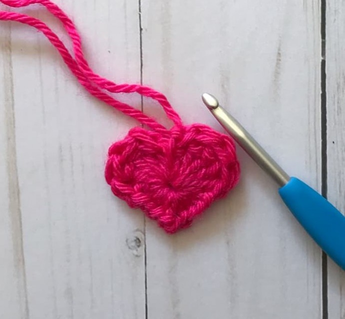 Helping our users. Fast and Simple Crochet Hearts.