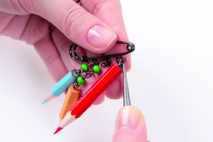 Pin-Brooch for Young Artist Pin-Brooch for Young Artist