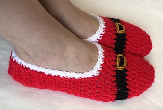 Helping our users. ​Crochet Santa Slippers.