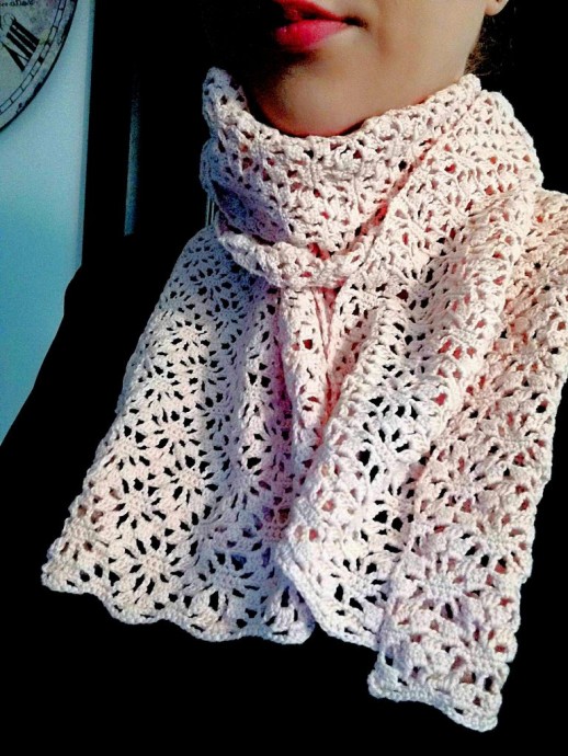 Helping our users. ​Crochet Lace Scarf.