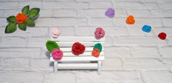 ​Small Crochet Rose Decoration