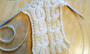 How to Knit a Beautiful Scarf with 100% Wool Yarn - Step-by-Step Instructions How to Knit a Beautiful Scarf with 100% Wool Yarn - Step-by-Step Instructions