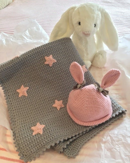 Helping our users. ​Crochet Baby Afghan with Stars.