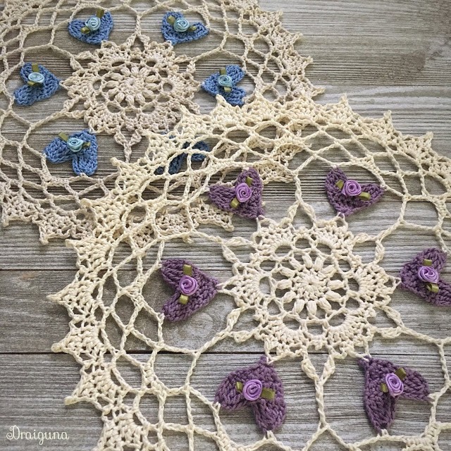 Helping our users. ​Crochet Hearts Doily.