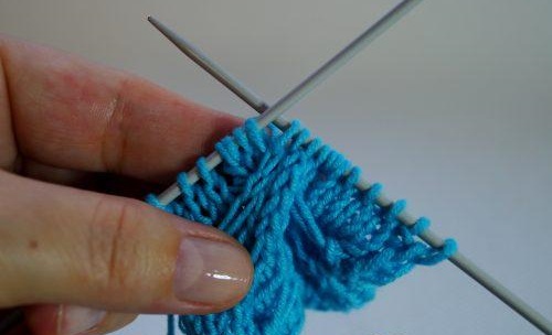 ​Turkish Braid Knit Stitch