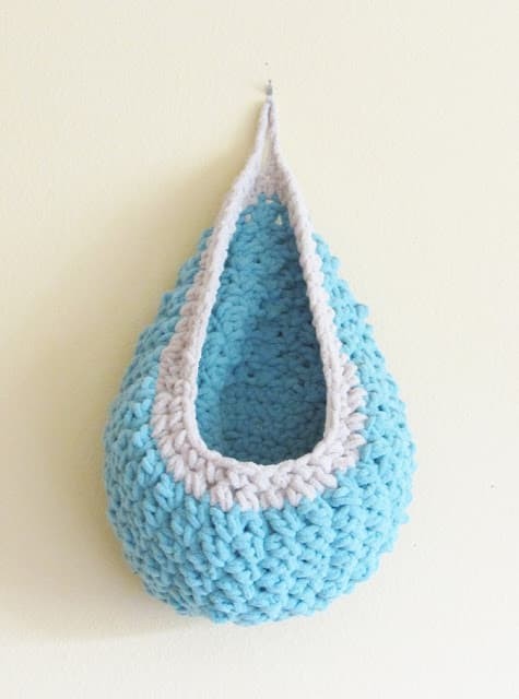 Helping our users. ​Crochet Teardrop Basket.