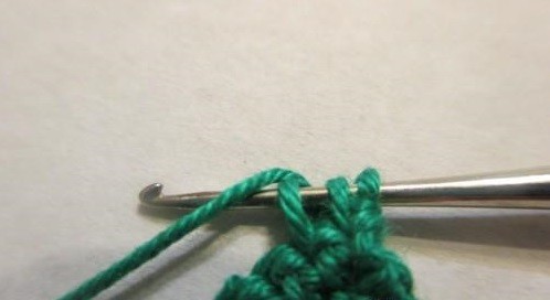 How to Decrease or Increase Stitches With Crochet Hook
