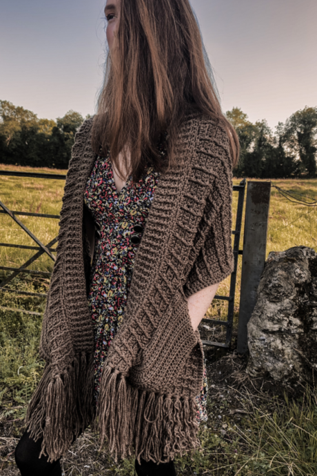 Helping our users. ​Crochet Reader’s Shawl.