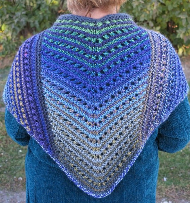 Inspiration. Knit Shawls.