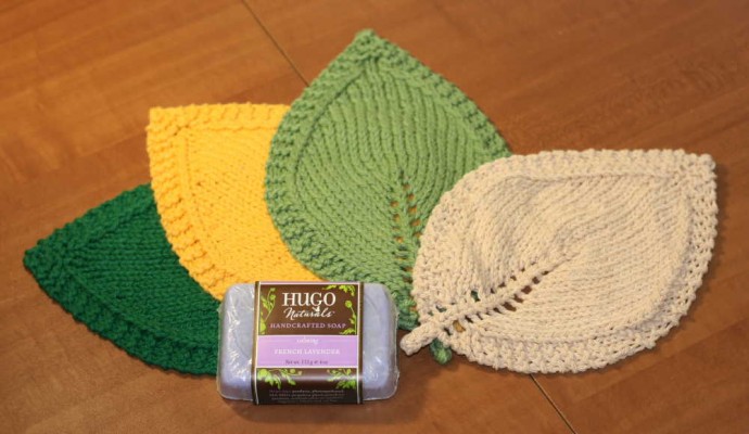 Helping our users. Knit Leaf Coaster/Oven cloth/Dish cloth.